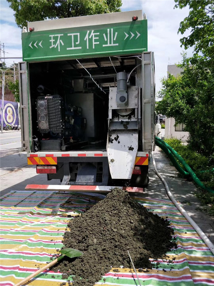 雷鸣镇淤泥干湿分离