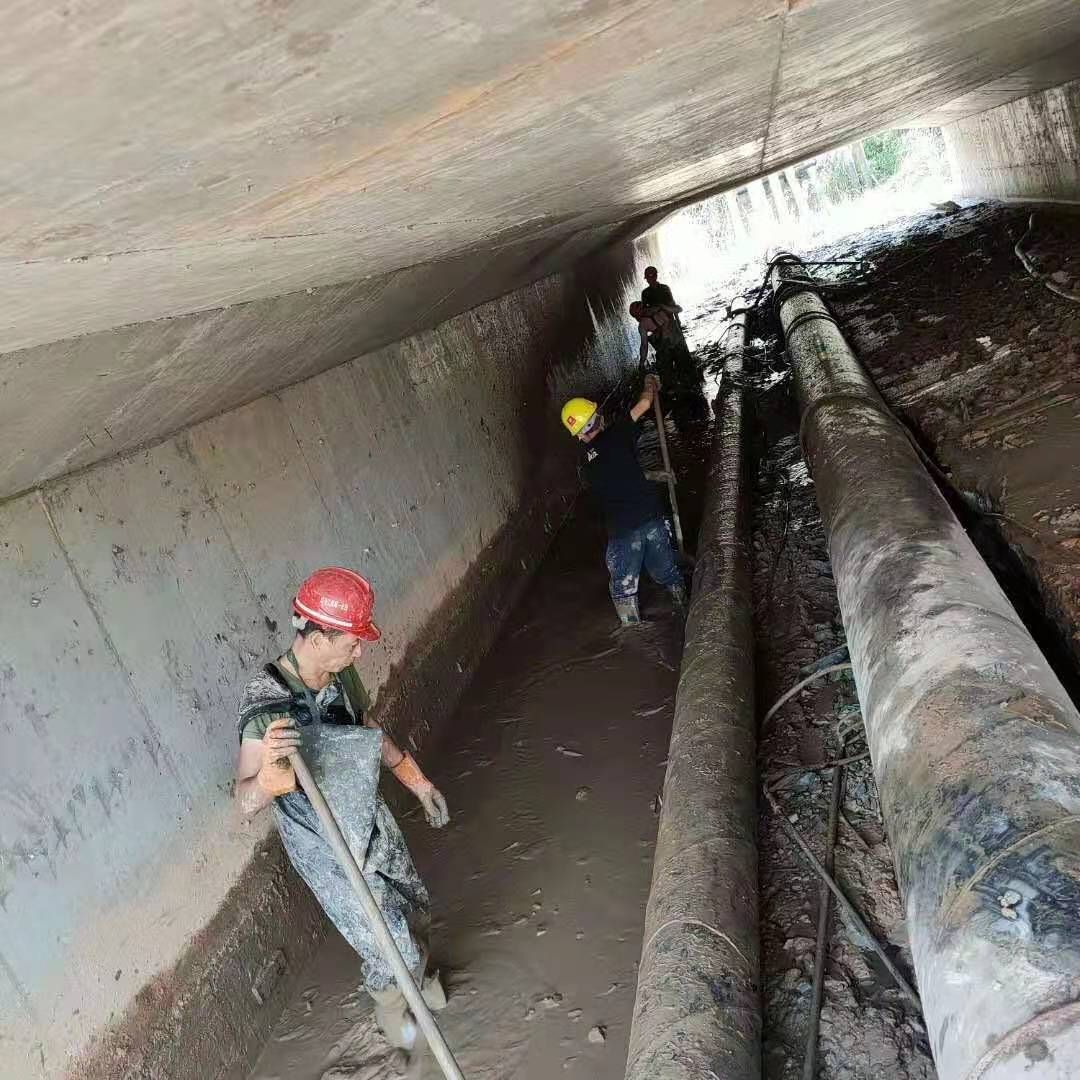 雷鸣镇工业管道清淤